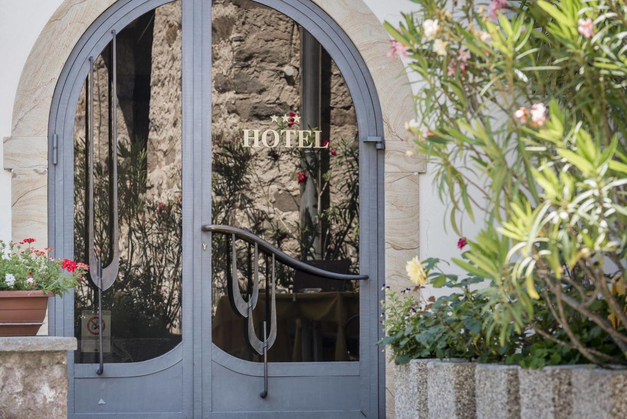 Hotel Tyrol Ora / Auer Zewnętrze zdjęcie