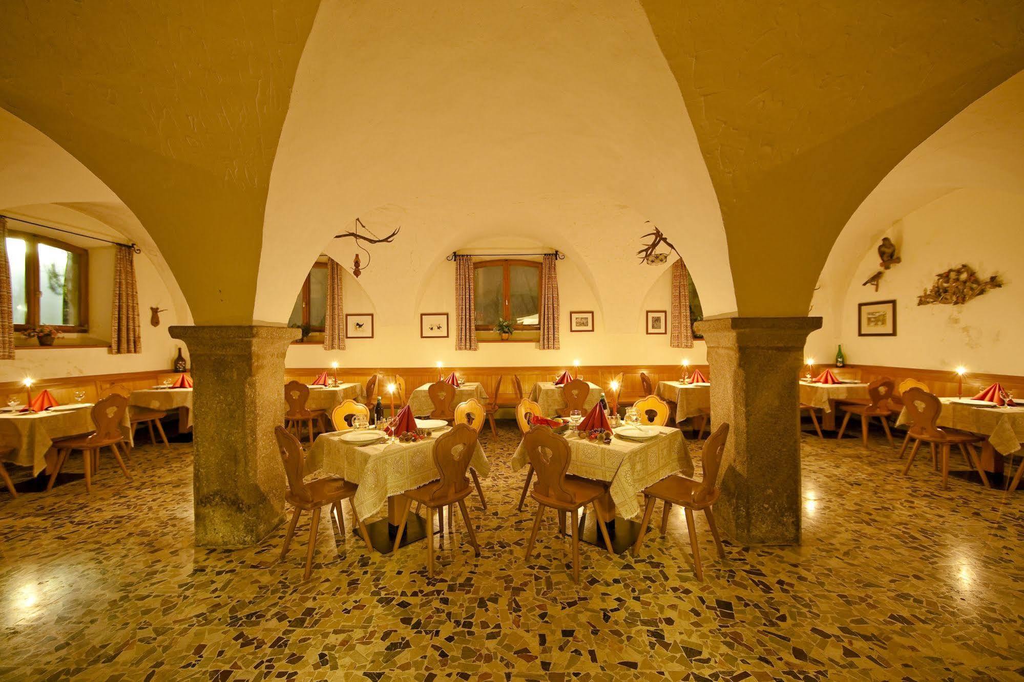 Hotel Tyrol Ora / Auer Zewnętrze zdjęcie